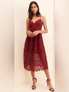 ASTR the Label Lace Midi Dress in Wine Red